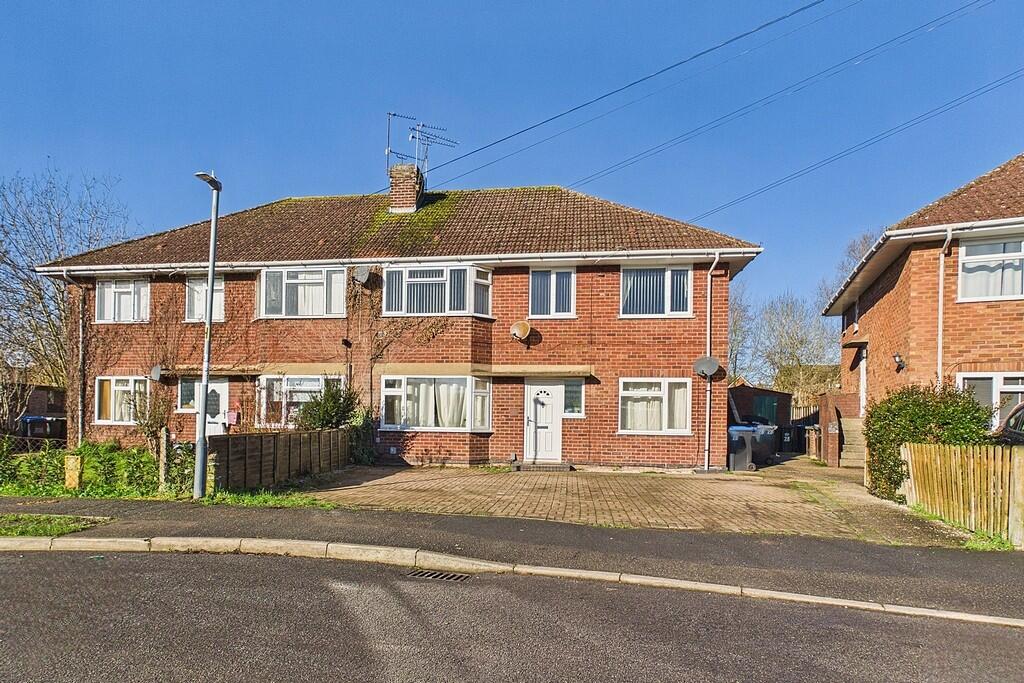 Main image of property: Byron Avenue, Warwick