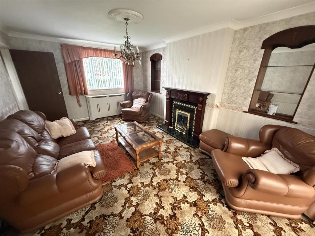 Clay Street East, Burton-On-Trent photo 4
