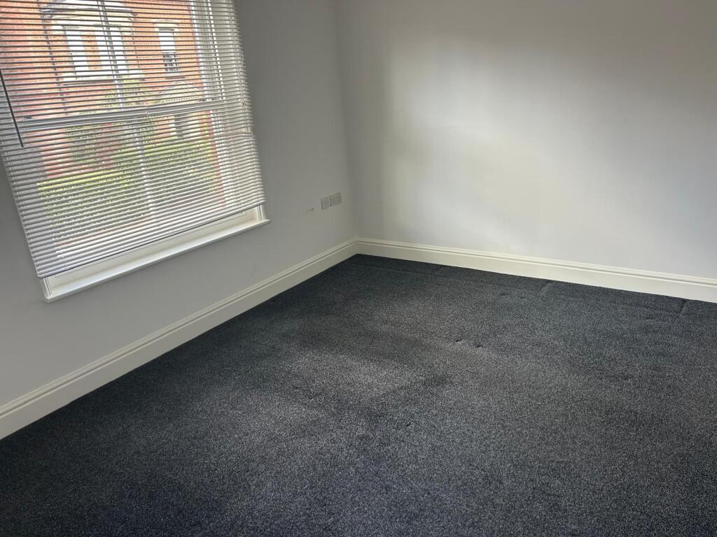 Apartment in Ipswich - More