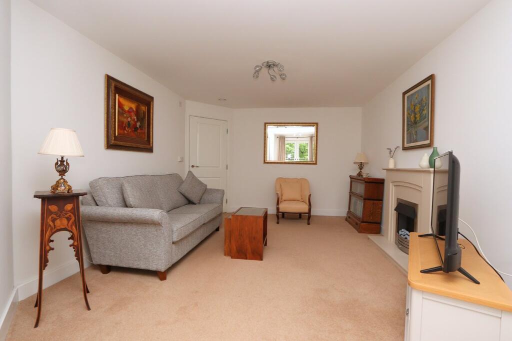 Apartment in Stockport - View 4