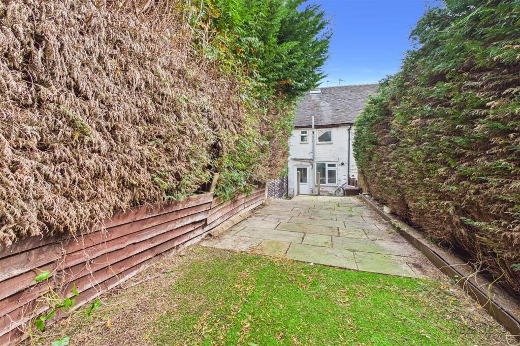 House in Stoke-on-Trent - View 4