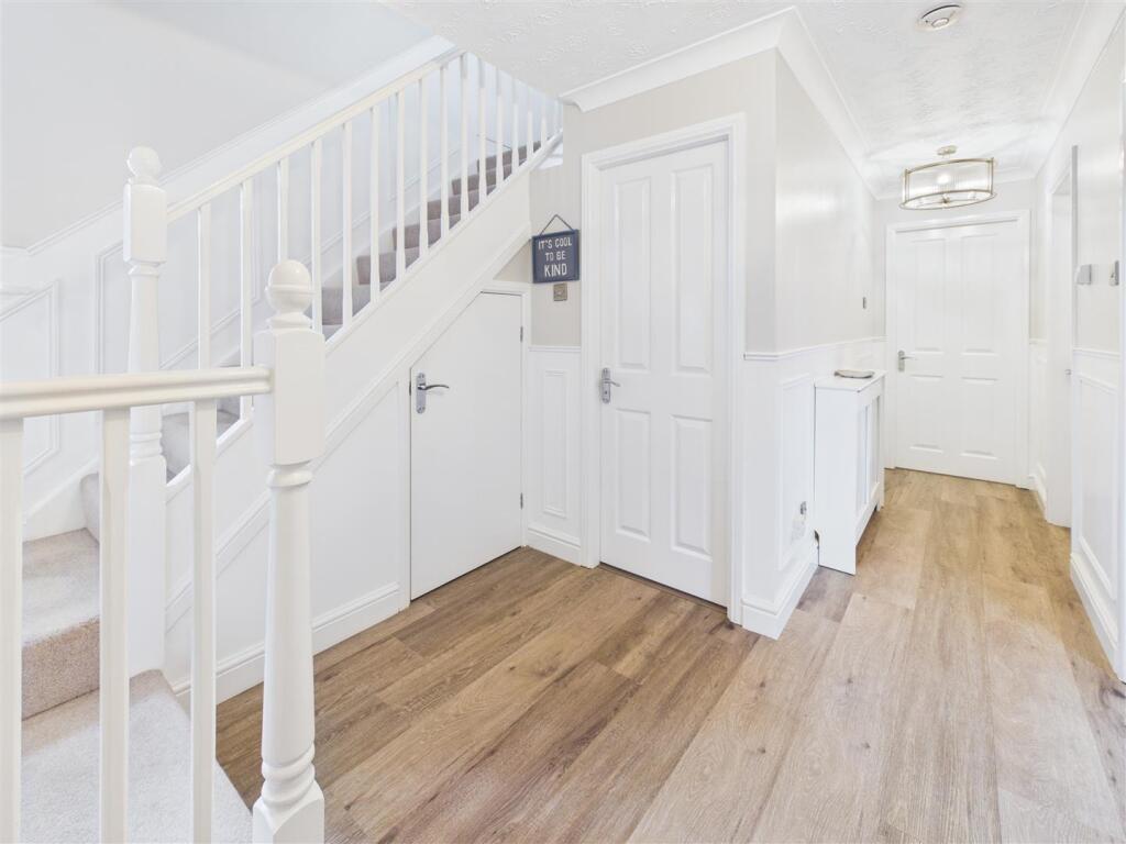 House in Worcester, Lyppard Grange, Warndon - View 5