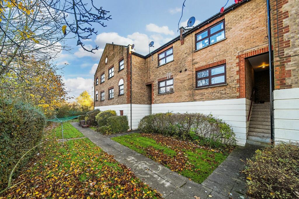 Coppermill Lane, Walthamstow E17