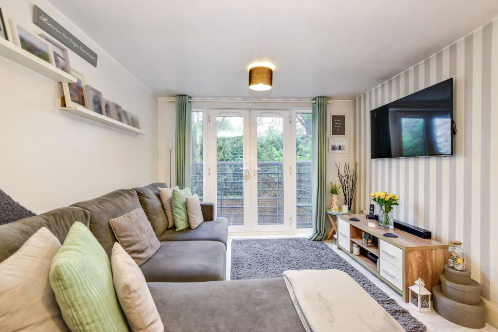 Additional image 3 of The Uplands, Bricket Wood, St. Albans, AL2 3UW