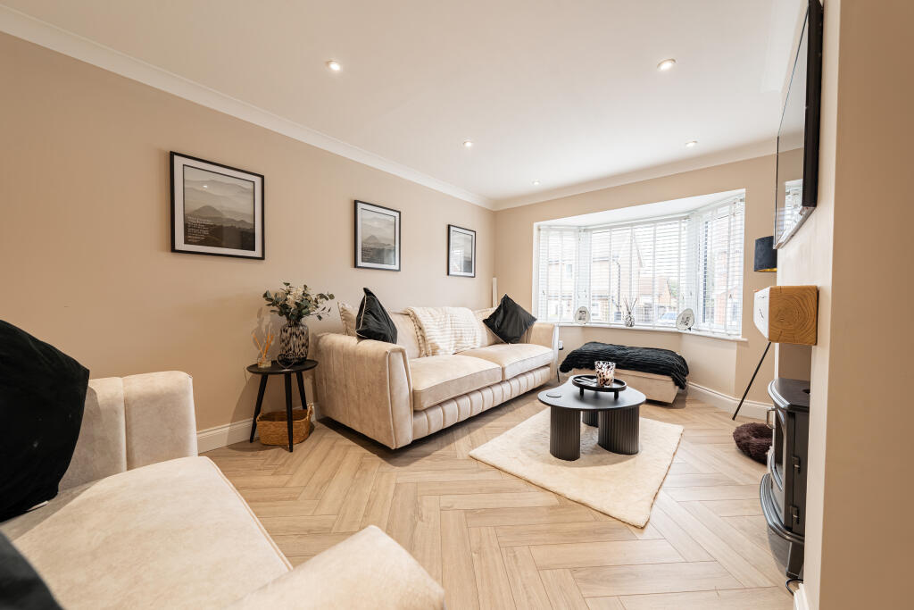 House in Blaby, Glenfields - View 3