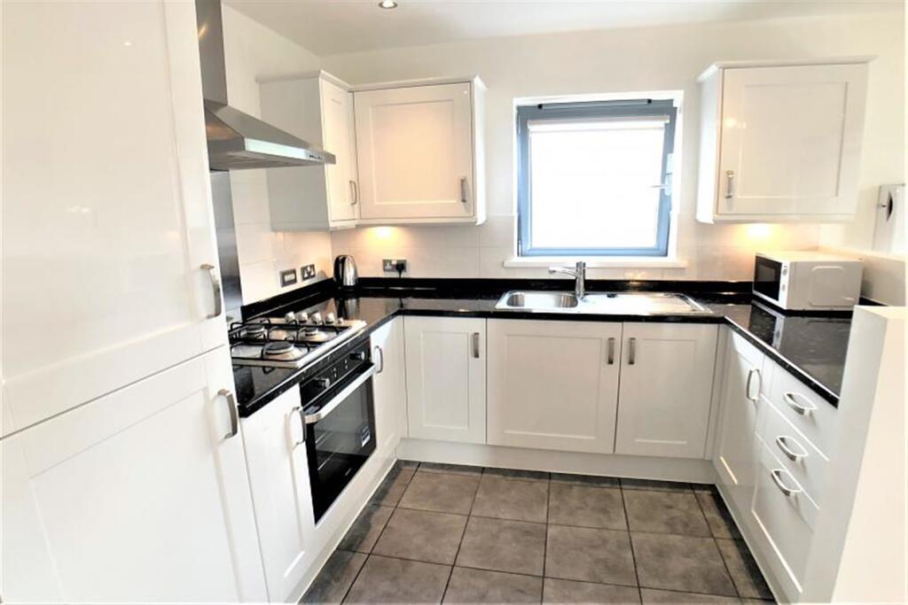Apartment in London - More