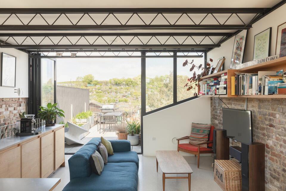 House in London - View 2