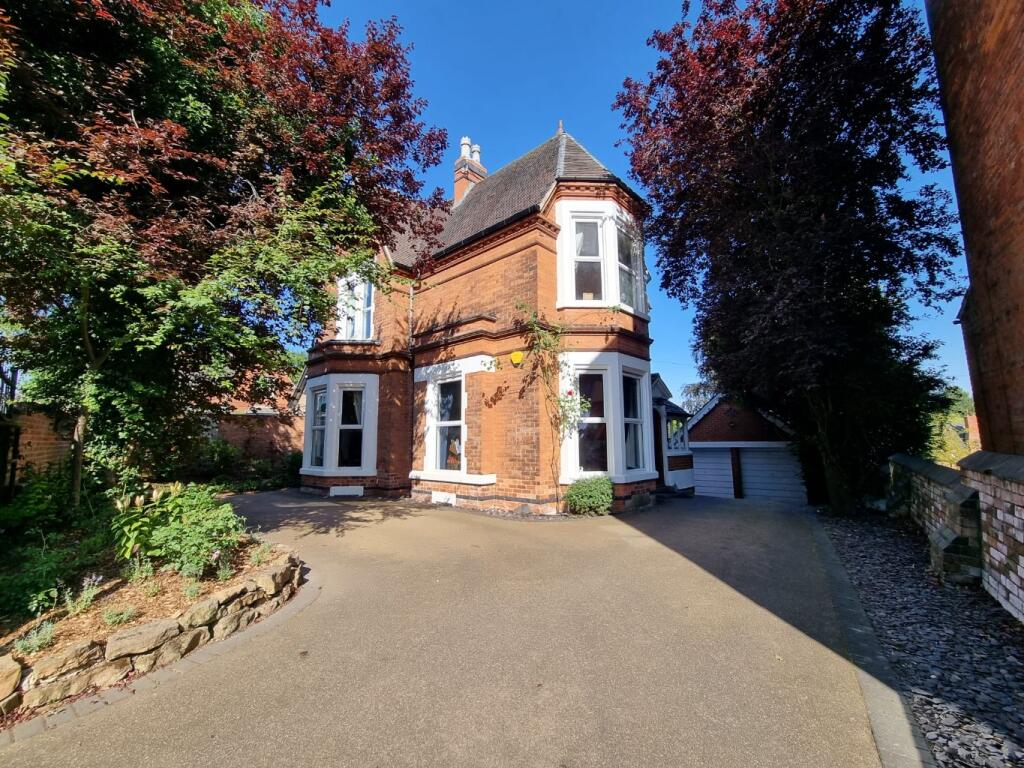 Main image of property: Woodborough Road, Nottingham NG3 5GW