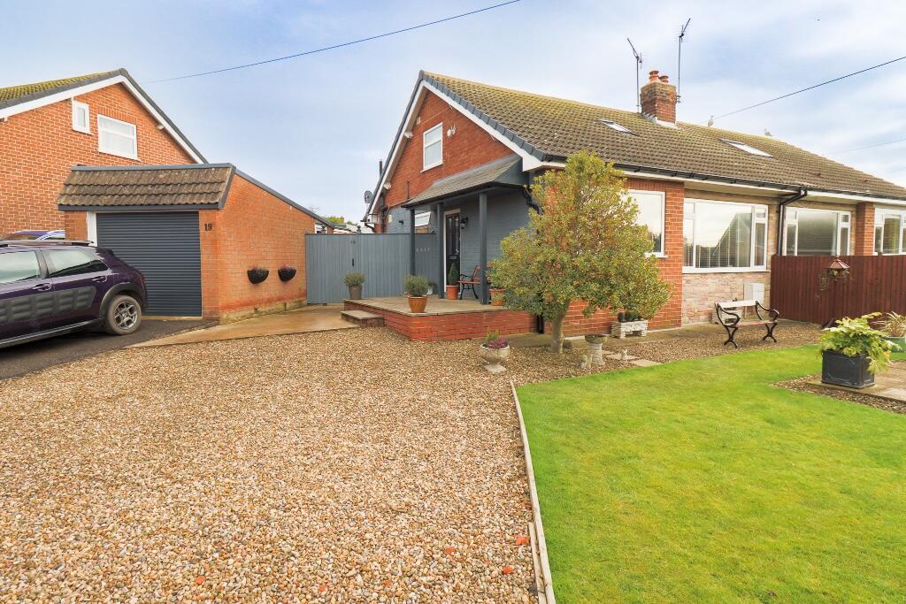 Main image of property: Lodge Gardens, Gristhorpe YO14 9PW