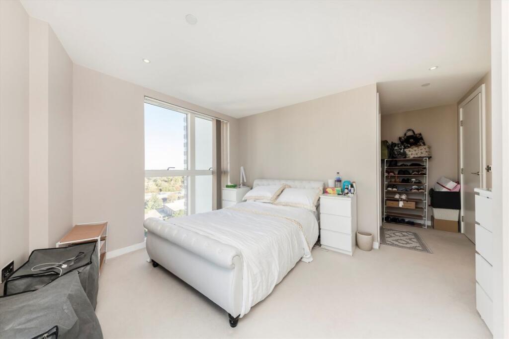 Apartment in Twickenham - View 5