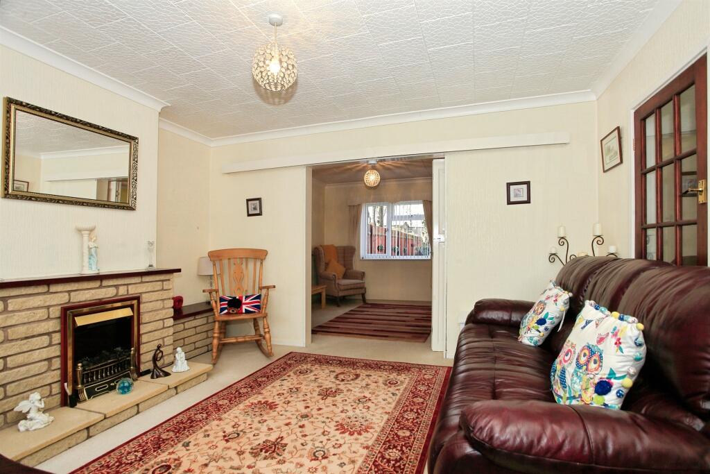 Hawthorn Road, Peterborough photo 3