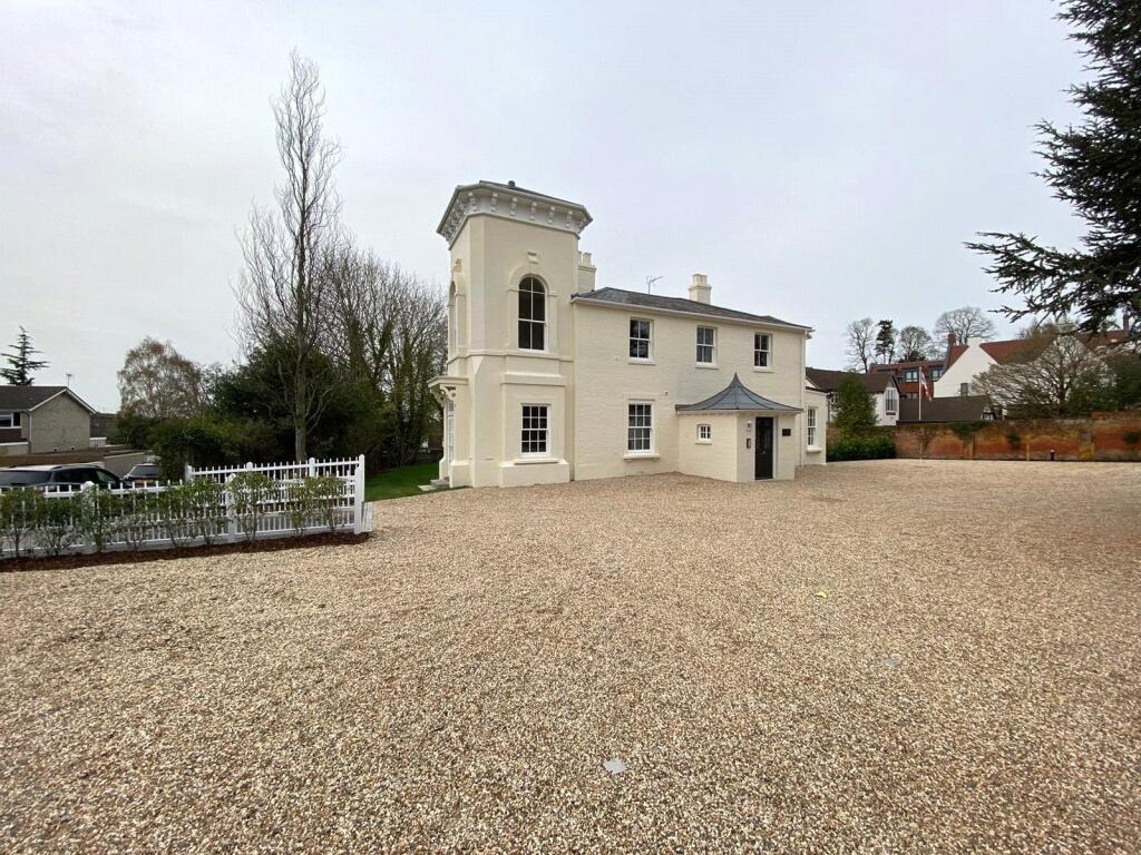 Main image of property: Coppid Hall, Warfield Road, Bracknell, Berkshire, RG42