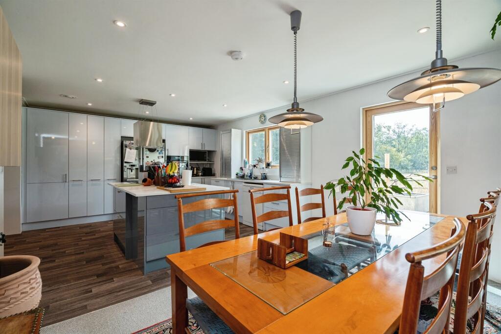 House in Breckland, Stow Bedon - View 4