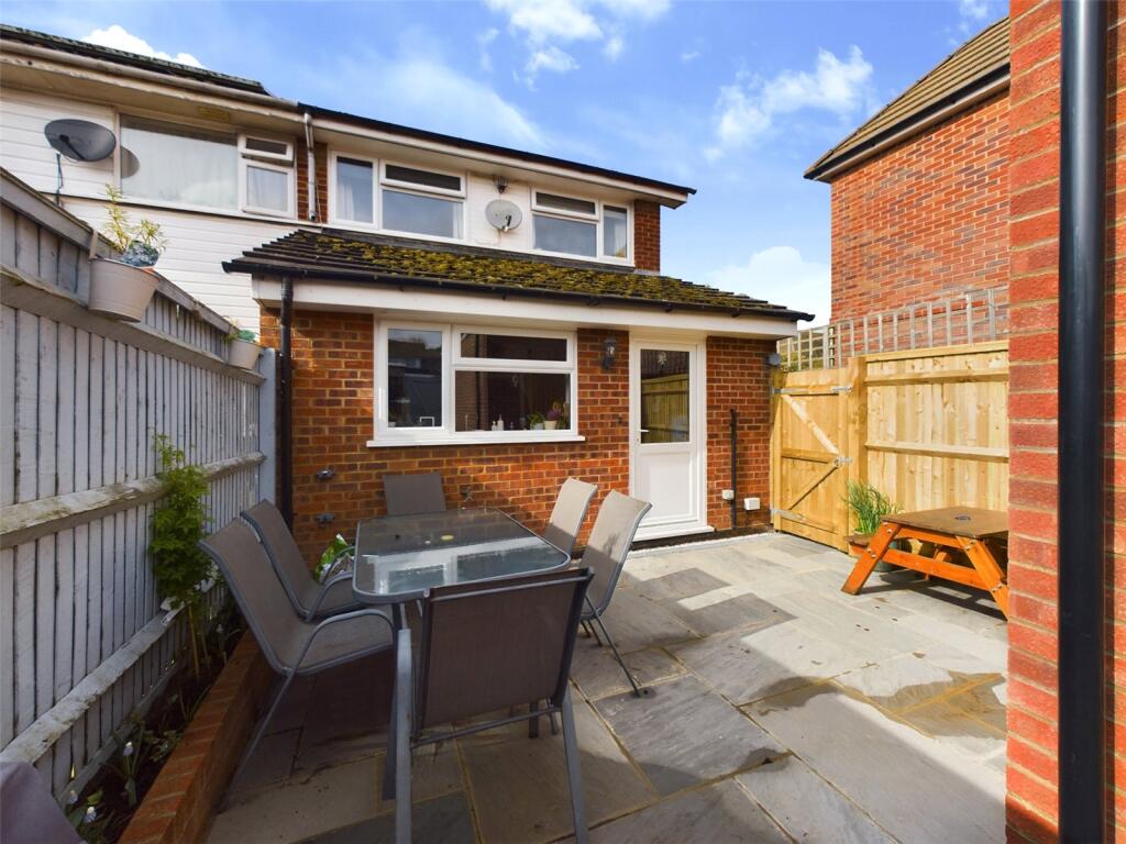 Main image of property: Ravensmead, Chinnor, OX39