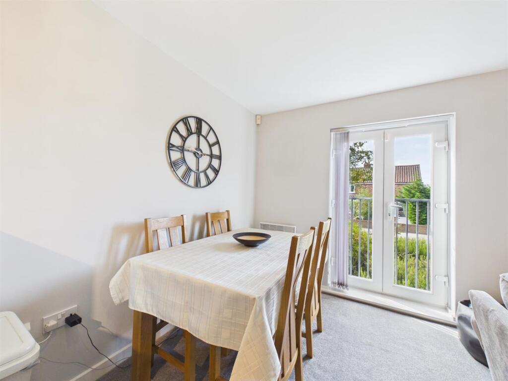 Apartment in Bridlington, East Riding of Yorkshire - View 4