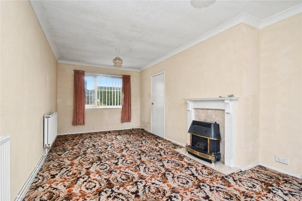 Westbourne Drive, Garforth, Leeds, West Yorkshire photo 2