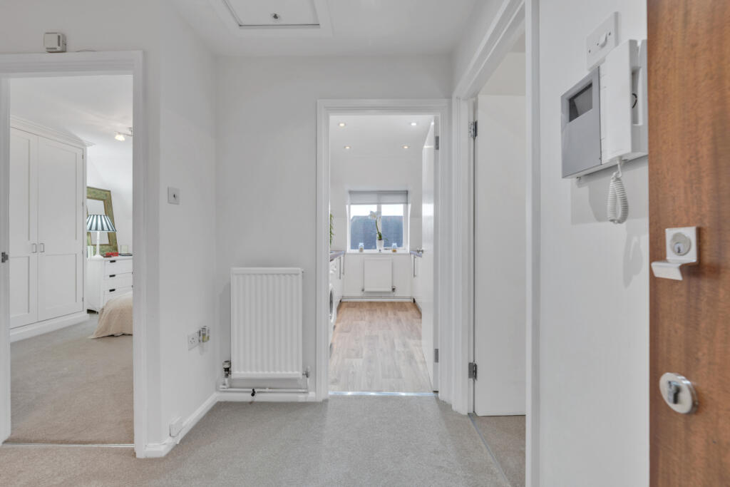 Birnbeck Court, 850 Finchley Road, London, NW11 photo 3