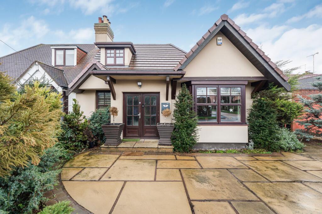 Main image of property: Carlingford Drive, Westcliff-On-Sea, SS0