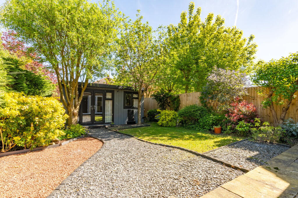 House in Cheltenham, Hatherley, Benhall - View 2