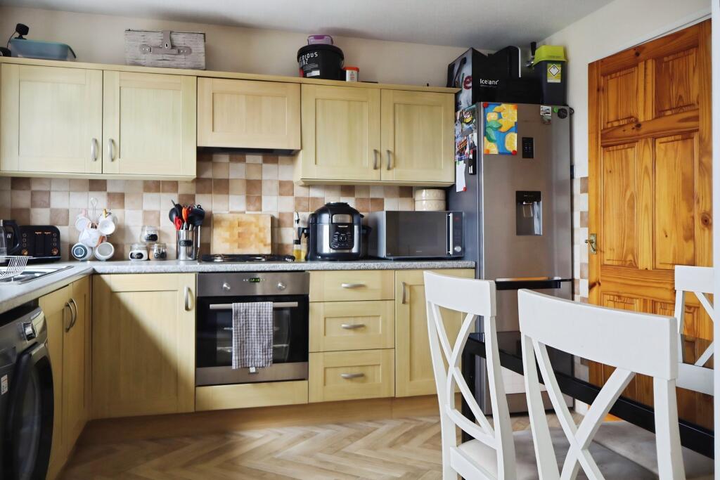 House in Chesterfield, Derbyshire - More