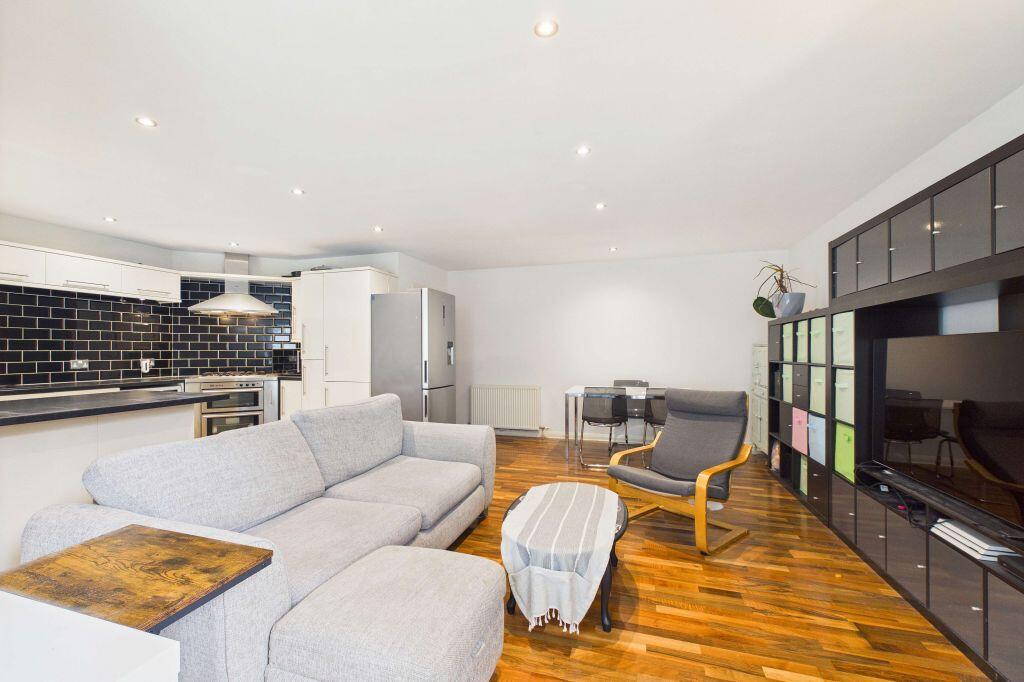 Apartment in Edinburgh, Fort, Leith Harbour & Newhaven - More