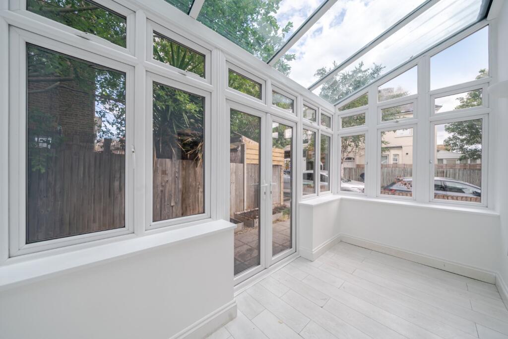 House in Kingston upon Thames - View 5