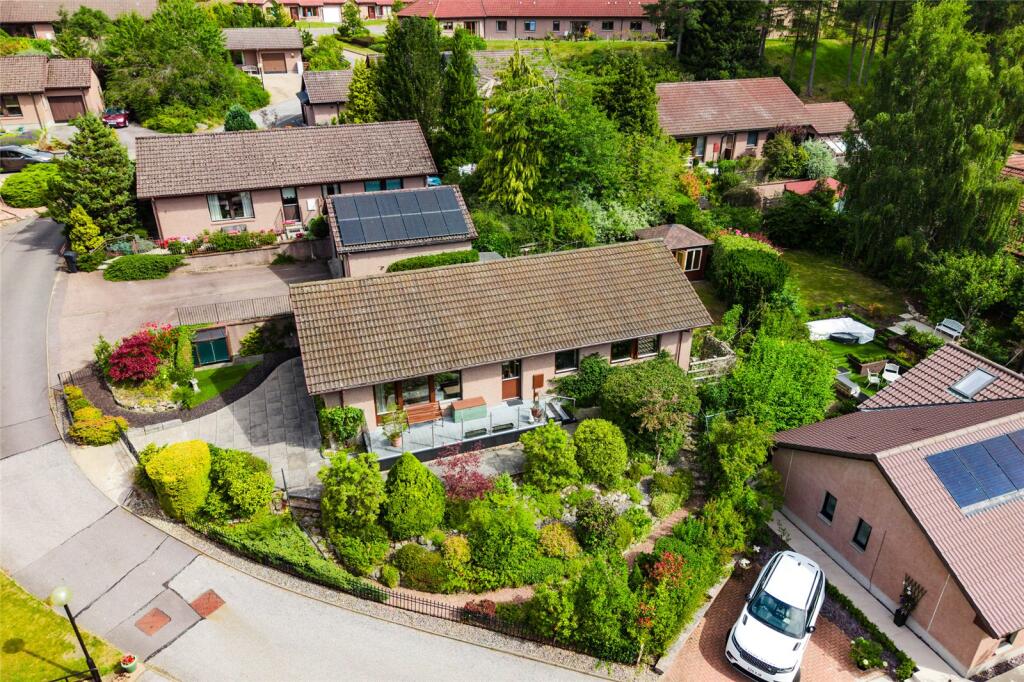 Main image of property: 6 Garden Wood, Inchmarlo, Banchory, AB31