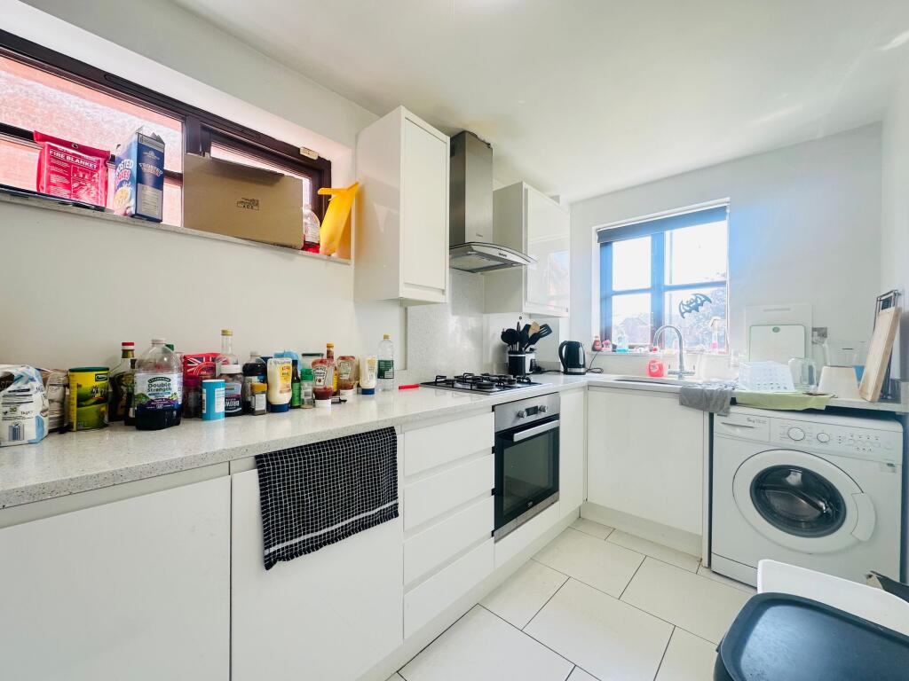 House in Nottingham, Lenton - View 5