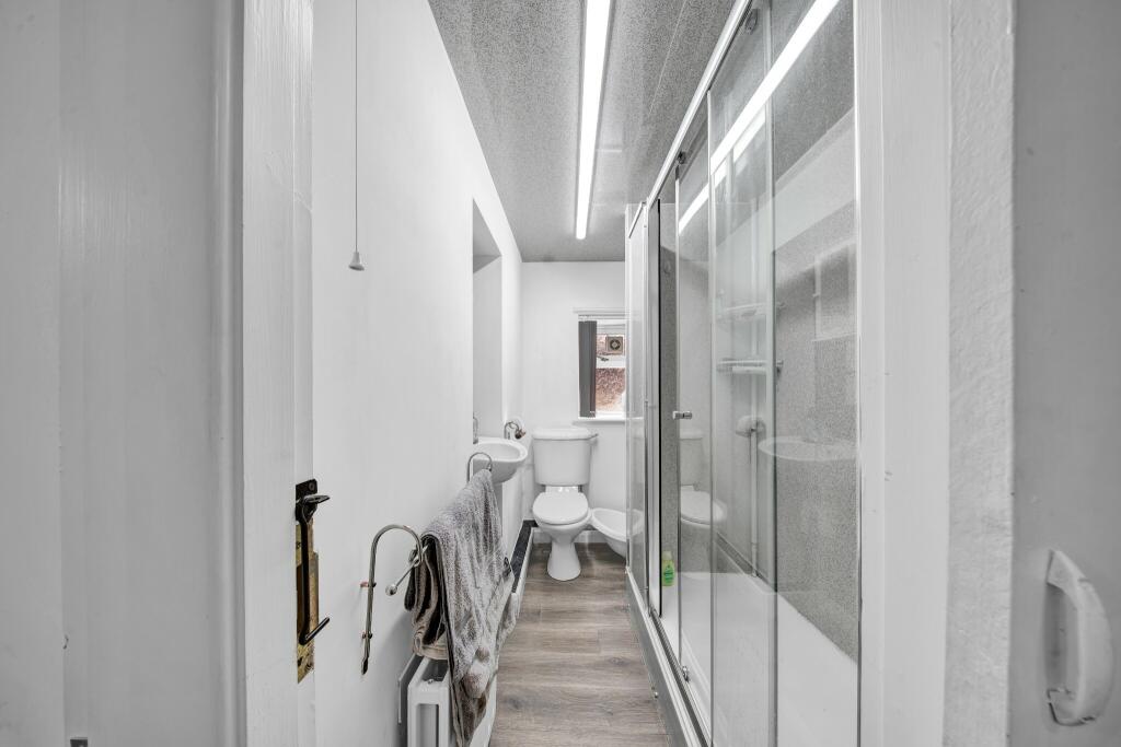 Additional image 25 of Coppersend, Whalley Road, Wilpshire -Three bedroom detached with 2 x 1 bedroom Apartments