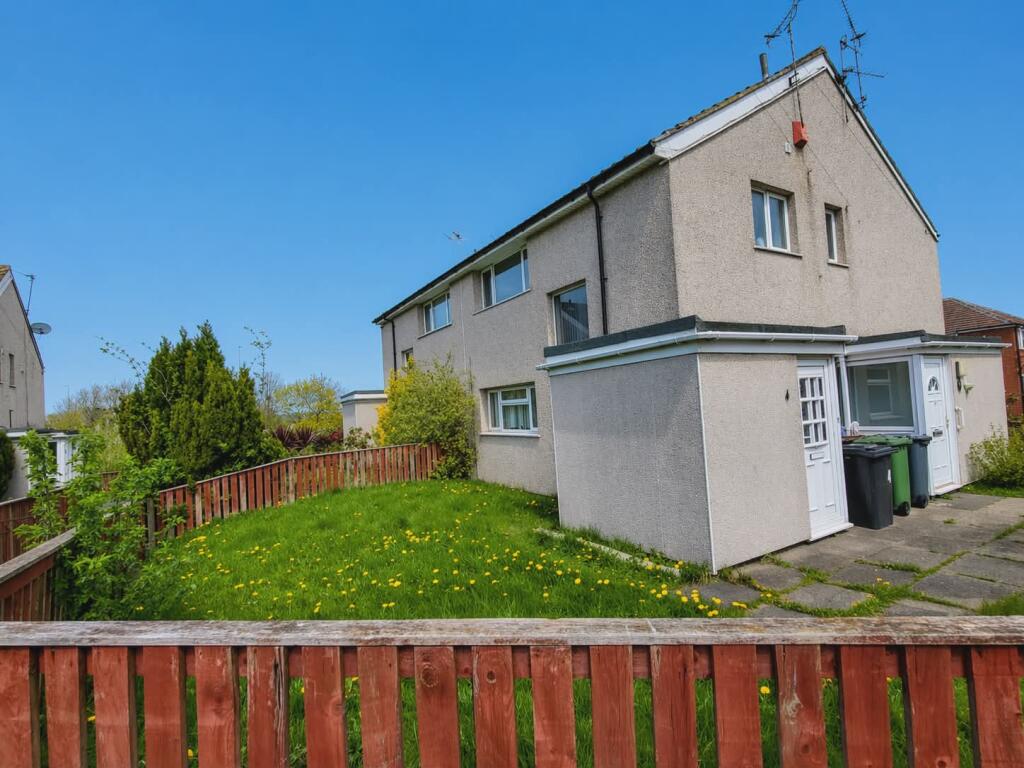 Main image of property: Rosedale Bank, Leeds, LS10