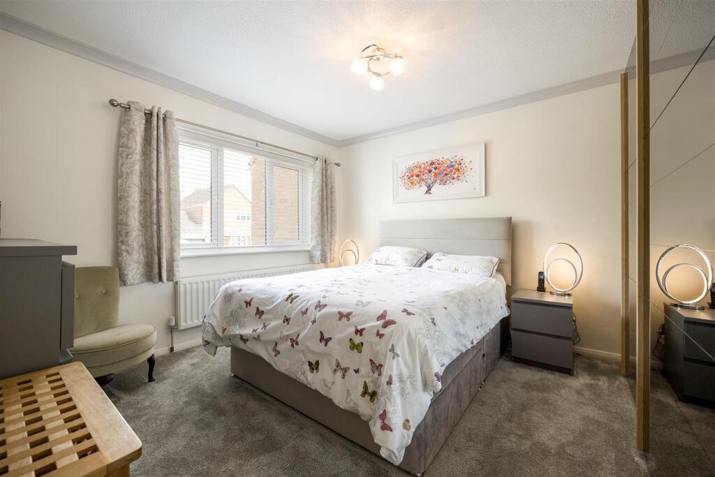 Holliers Crescent, Middle Barton, Chipping Norton photo 4