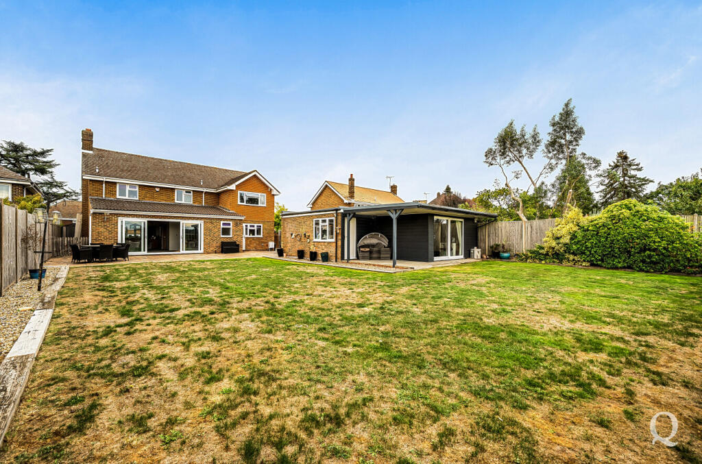House in Swale, Hartlip - View 3
