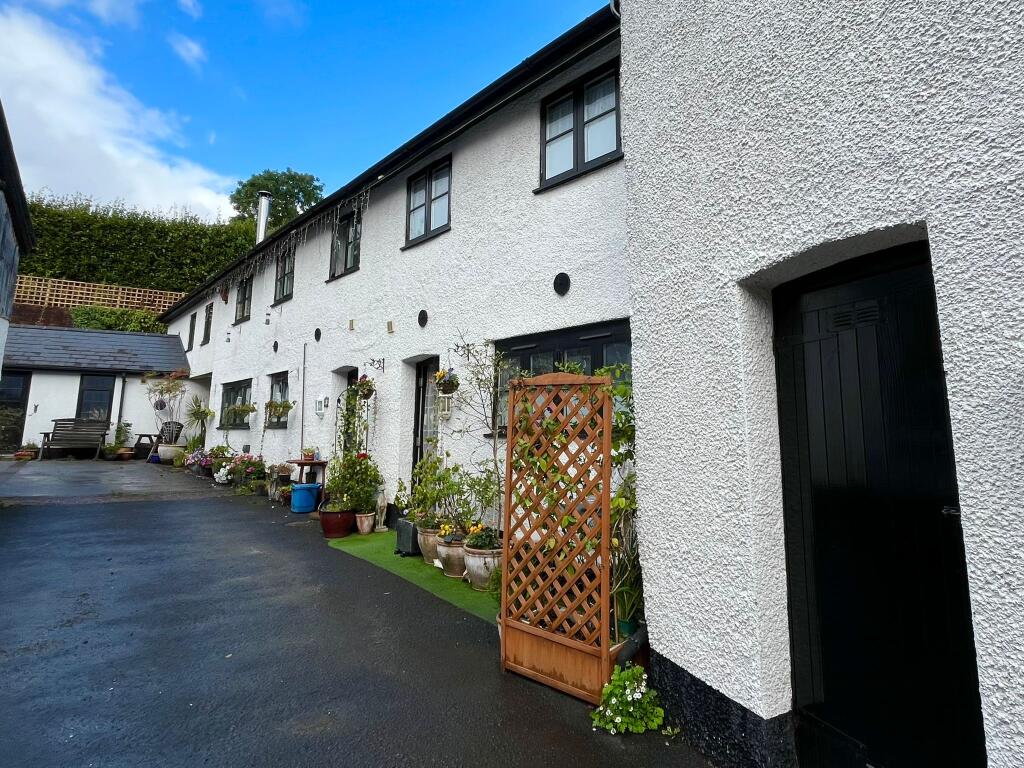 Granary Mews, Parliament Street, Crediton, EX17 photo 3