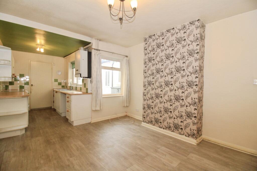 House in Hinckley and Bosworth, Lash Hill, Hinckley - View 3
