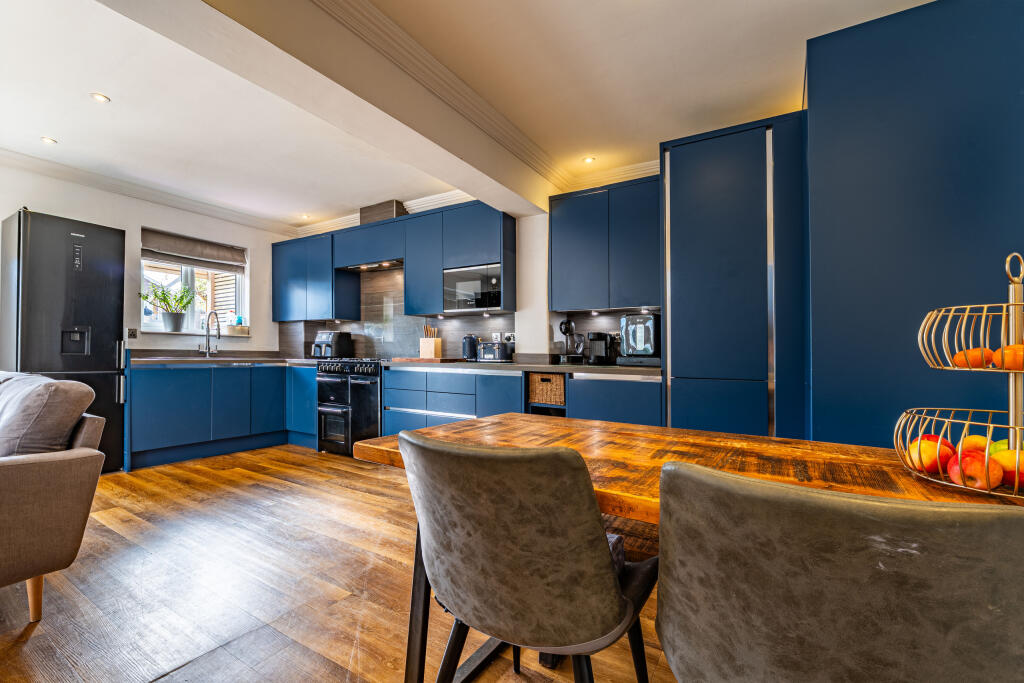 House in South Kesteven, Cherry Orchard, Grantham - View 2