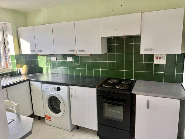 Apartment in Chelmsford - View 3