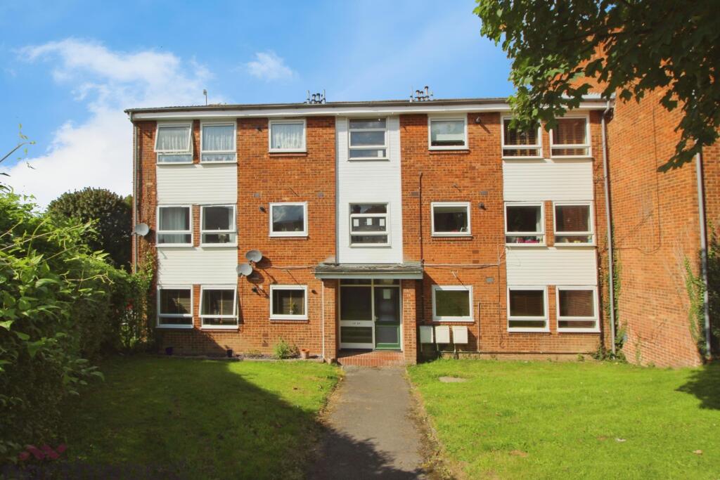 Main image of property: Springfield Road, Chesham, HP5