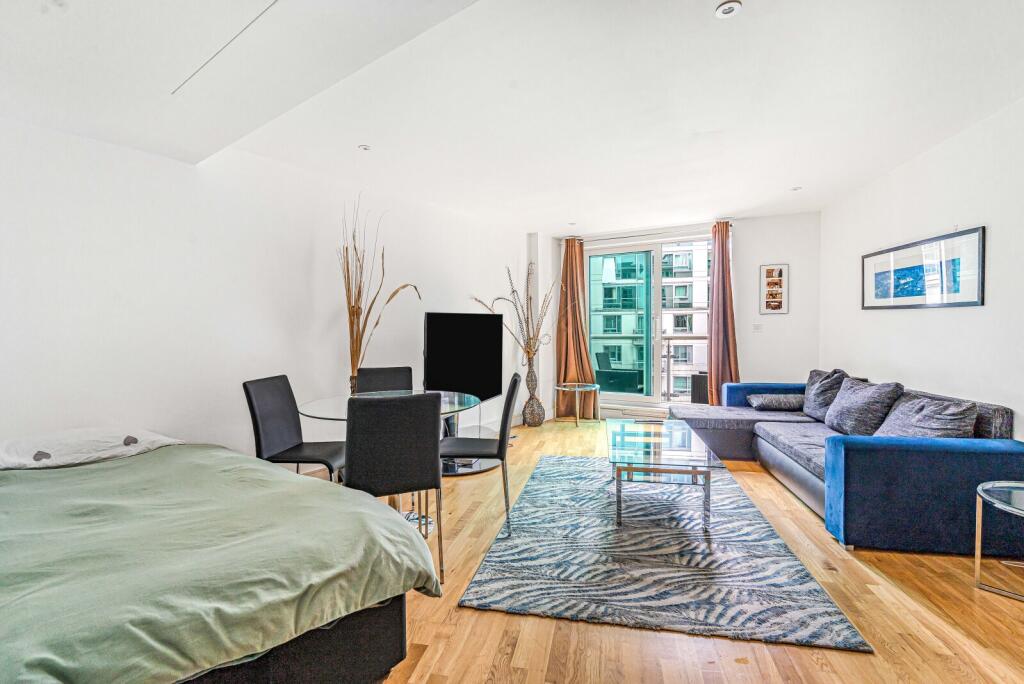 Apartment in London - View 5