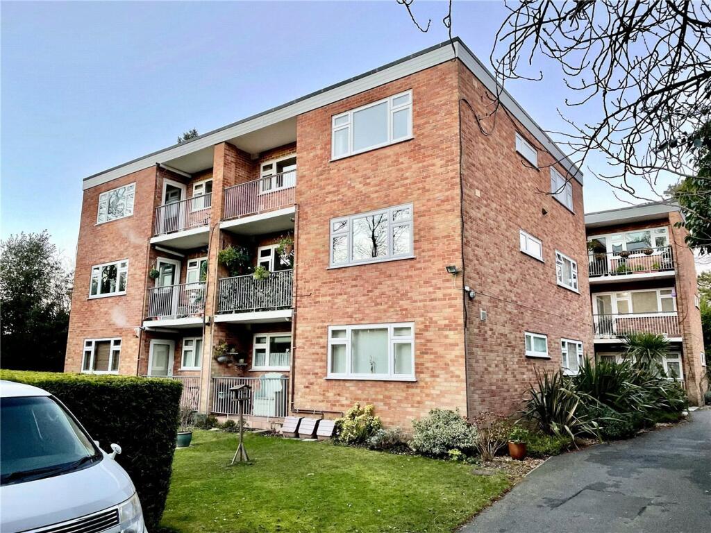 2-bed flat on West Cliff Road, Bournemouth, Dorset, BH4, £285,000