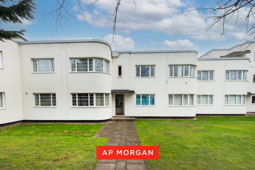 Main image of property: Petersfield Court, Stratford Road, Hall Green, Birmingham, B28