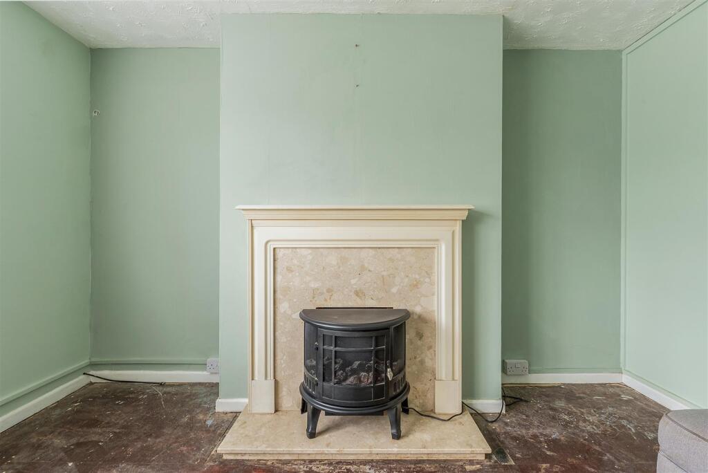 Apartment in Salisbury - View 4