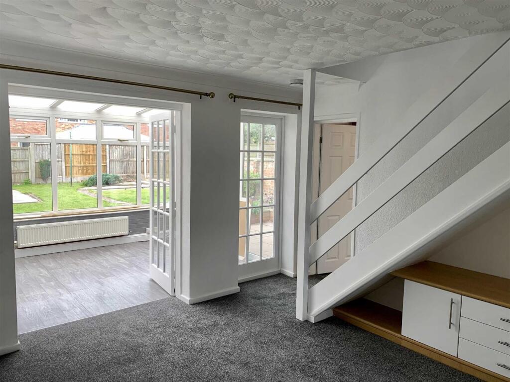 House in Stoke-on-Trent - View 3