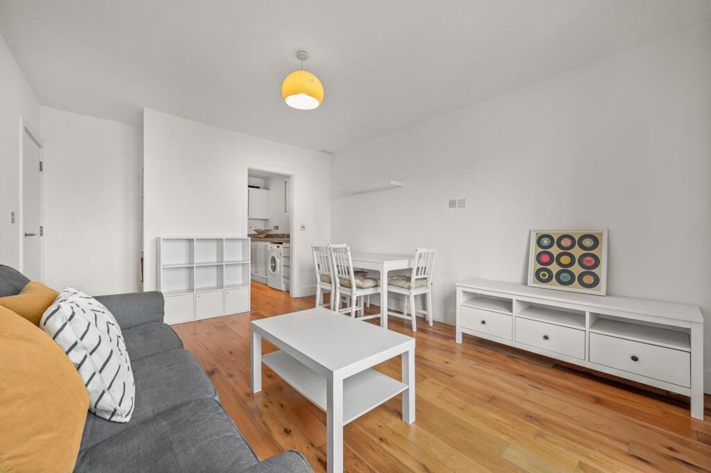 Apartment in London - View 2