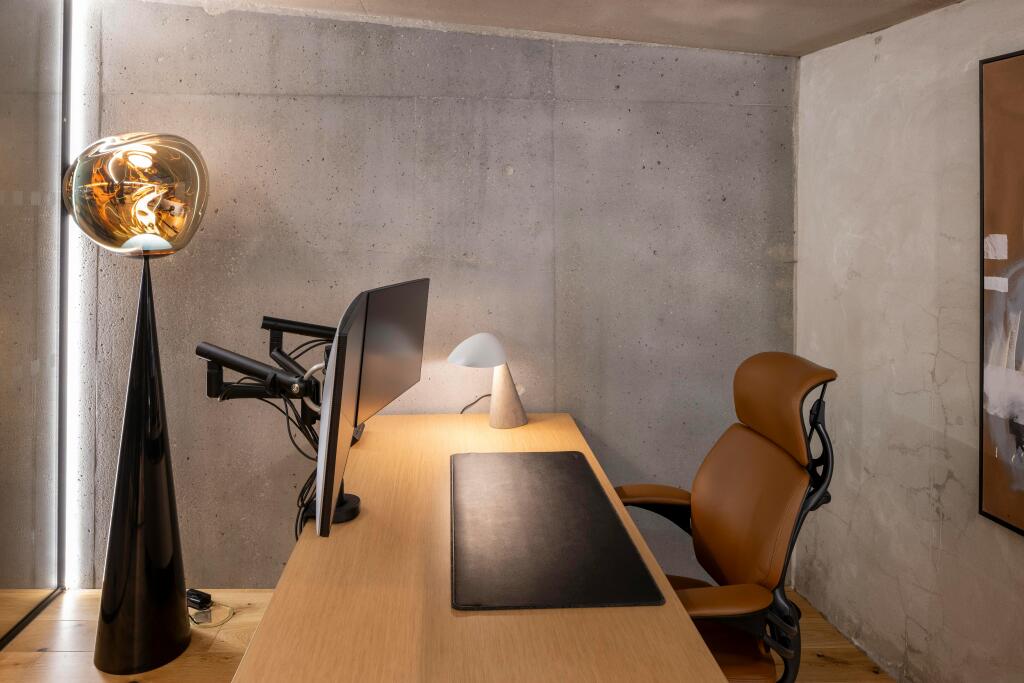 Private Workstation