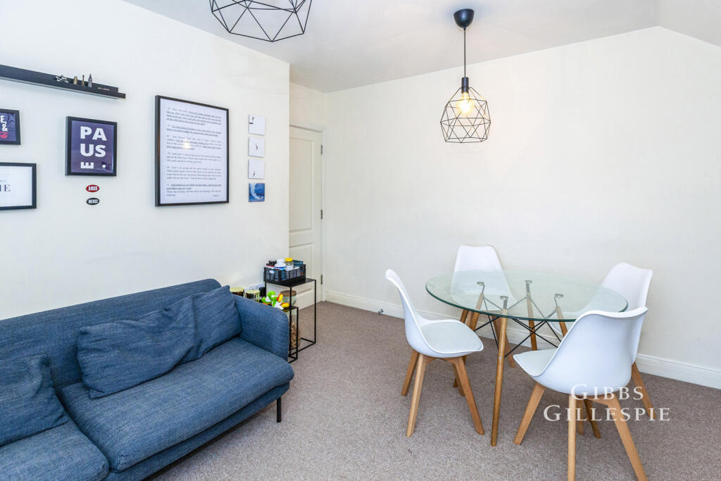 Apartment in Slough - View 4