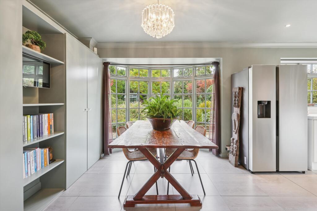 Clive Road, Esher, Surrey, KT10 – pohled 2