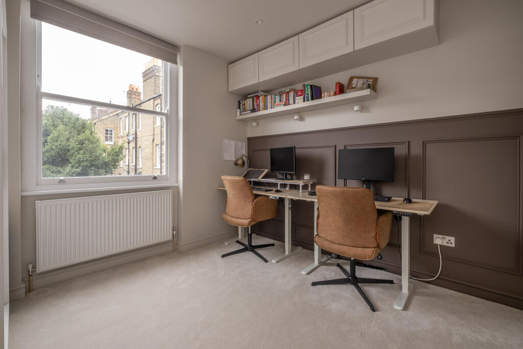 Apartment in London, Mortlake - View 4