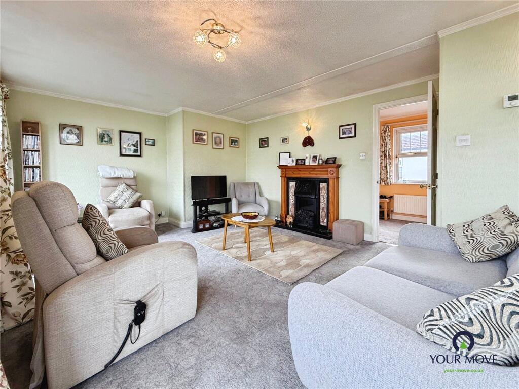 Headley Drive, Poplars Court, Bognor Regis, West Sussex, PO22 photo 2