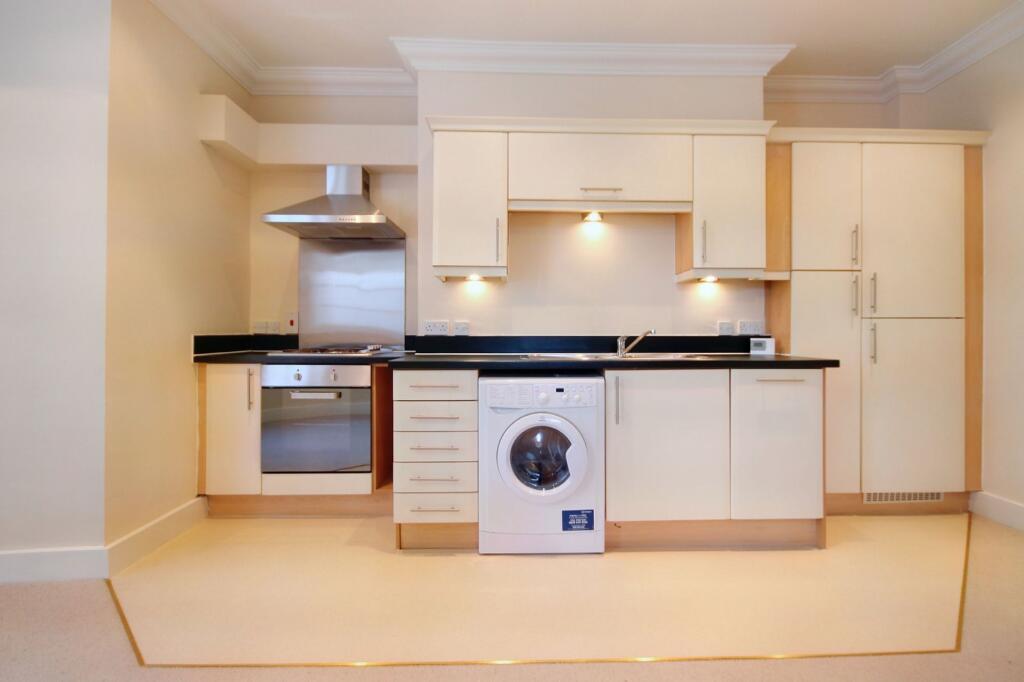 Apartment in Tonbridge - View 3