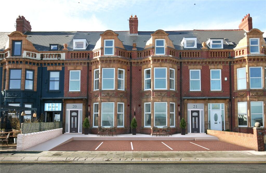 2-bed flat on East Parade, Whitley Bay, NE26, £360,000
